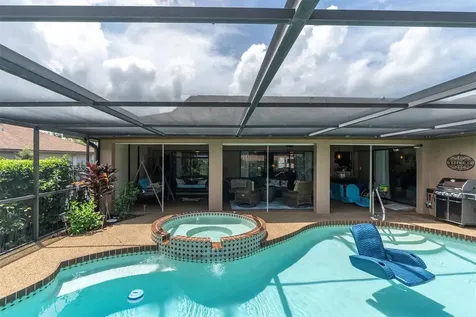 301 Thorn Hill Place Sun City Center FL 33573