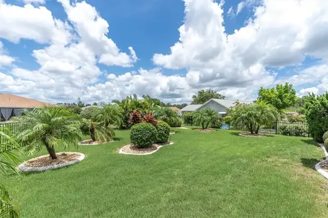 301 Thorn Hill Place Sun City Center FL 33573