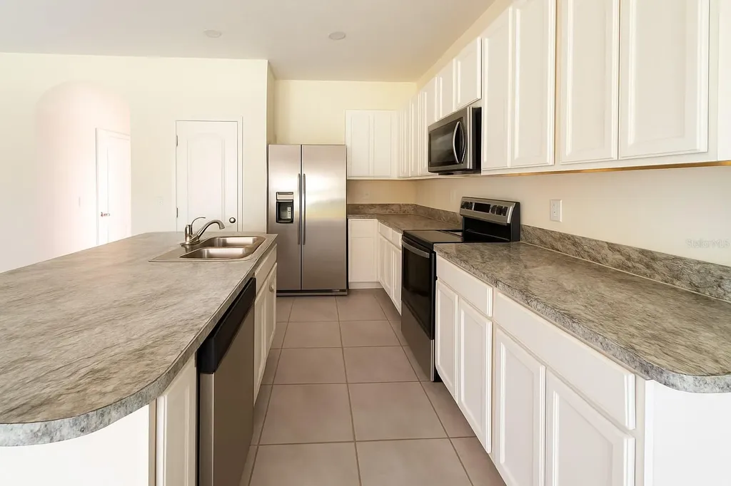 1288 Yellow Finch Drive Davenport FL 33837