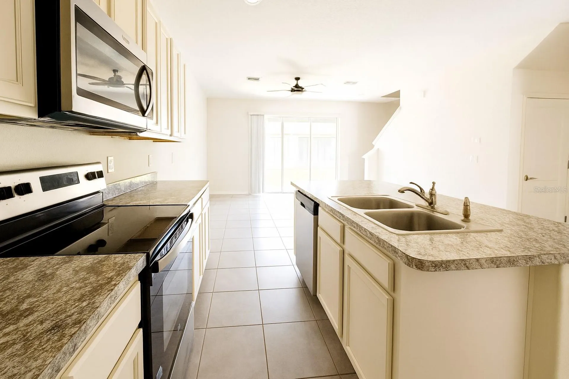1288 Yellow Finch Drive Davenport FL 33837