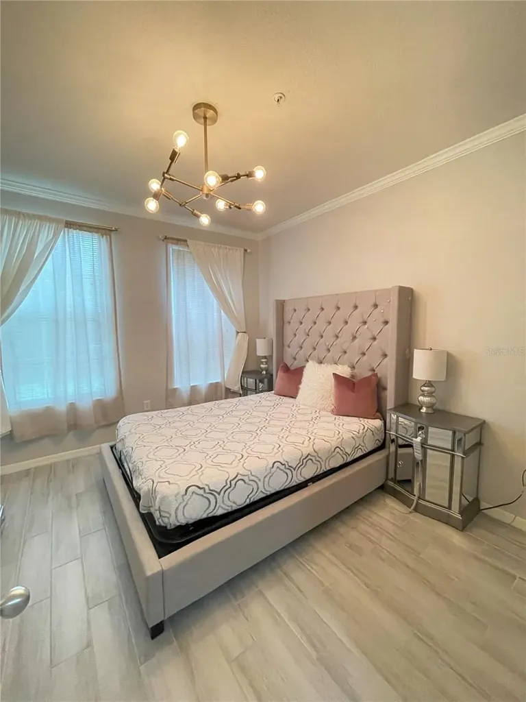 4221 W Spruce Street Tampa FL 33607