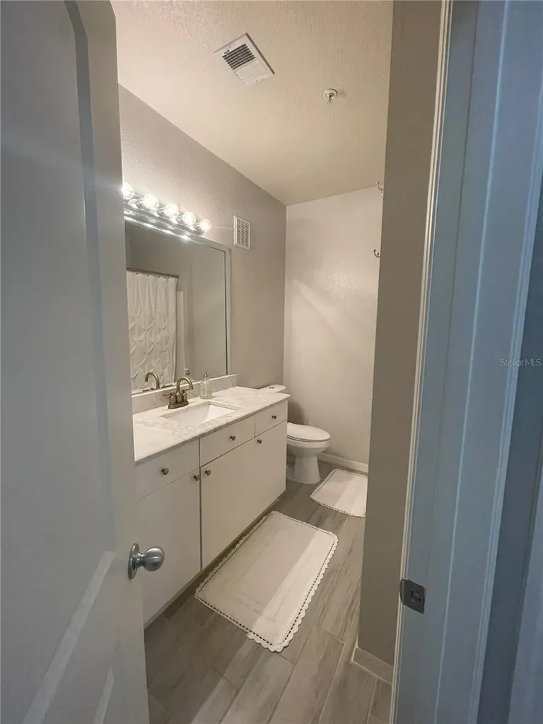 4221 W Spruce Street Tampa FL 33607