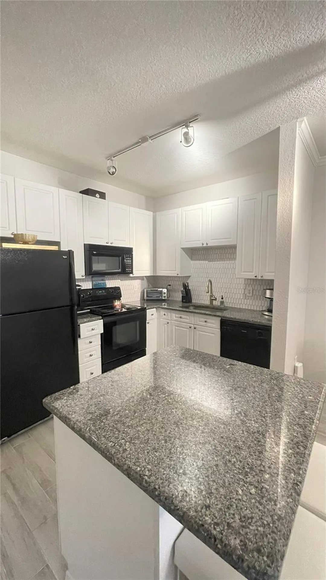 4221 W Spruce Street Tampa FL 33607