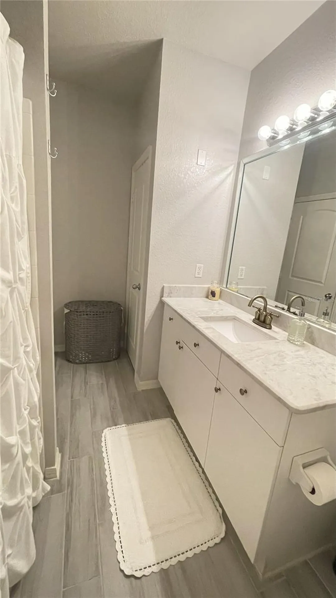 4221 W Spruce Street Tampa FL 33607