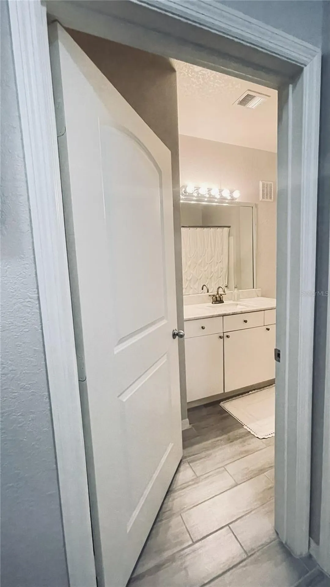 4221 W Spruce Street Tampa FL 33607
