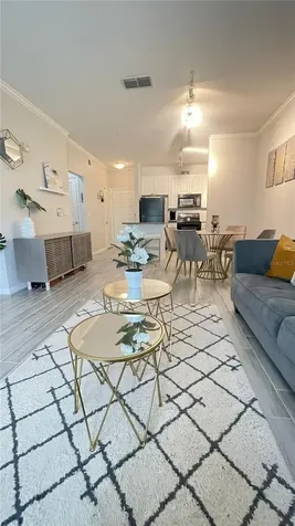 4221 W Spruce Street Tampa FL 33607