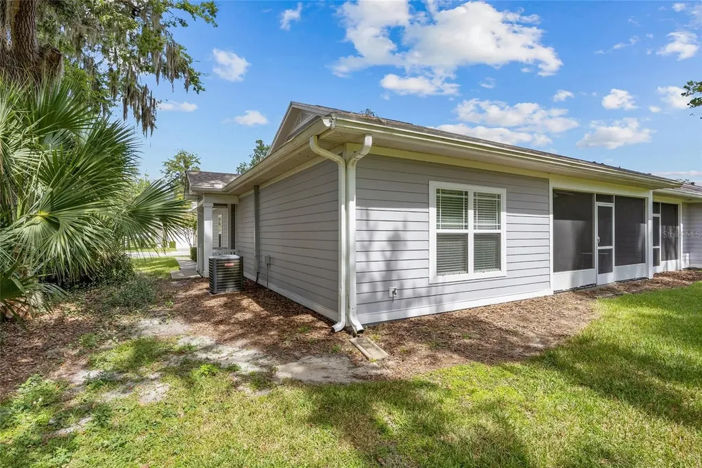12769 NW 11th Place Newberry FL 32669