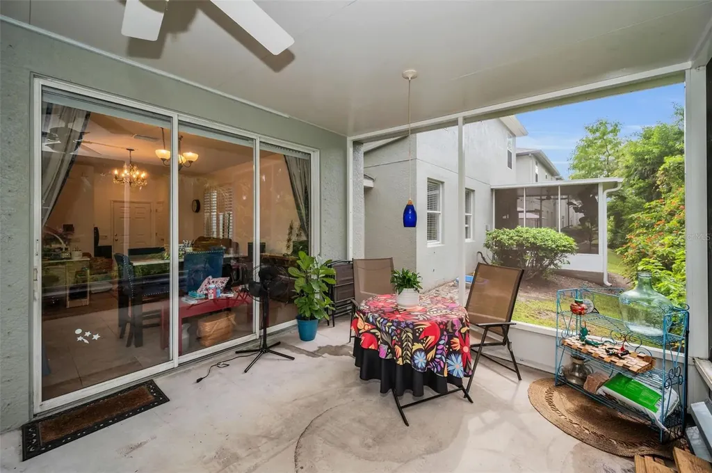 1033 Bella Vista Drive NE St Petersburg FL 33702