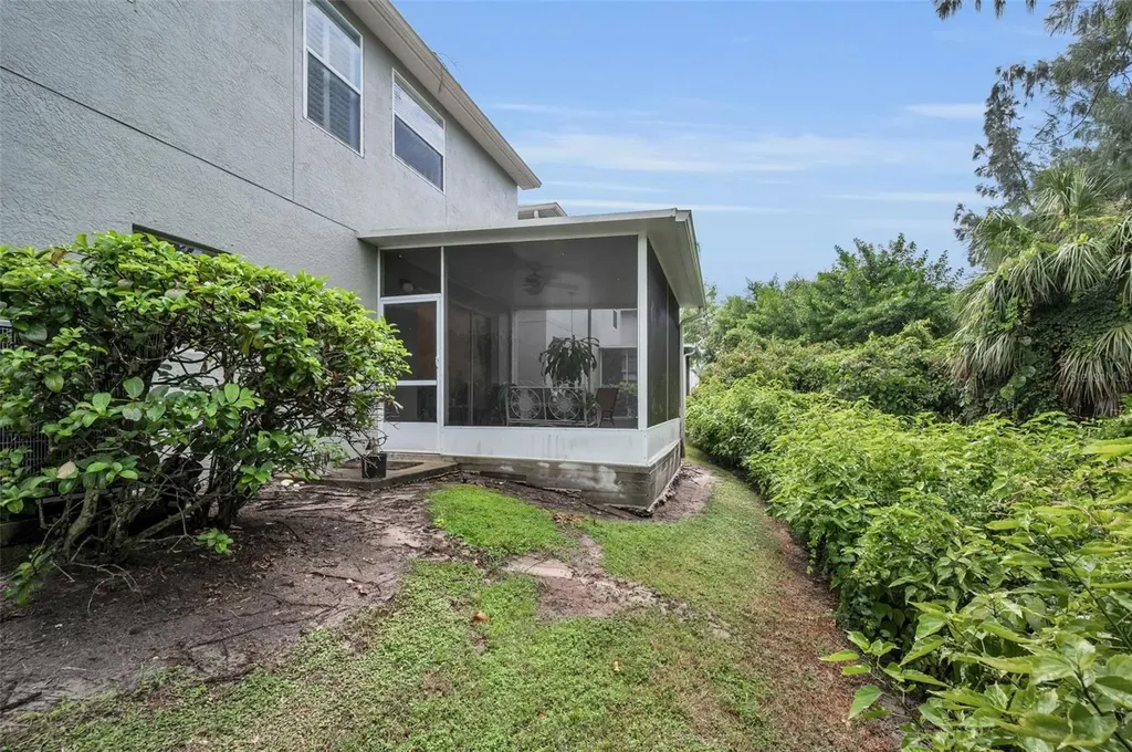 1033 Bella Vista Drive NE St Petersburg FL 33702