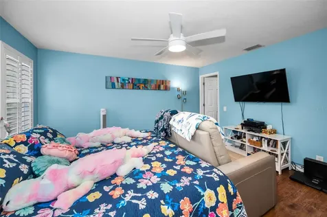 1033 Bella Vista Drive NE St Petersburg FL 33702