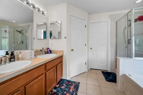 1033 Bella Vista Drive NE St Petersburg FL 33702