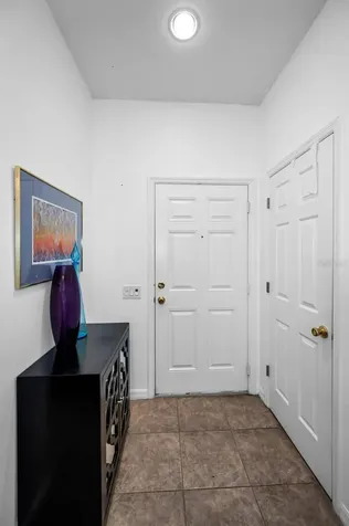 1033 Bella Vista Drive NE St Petersburg FL 33702