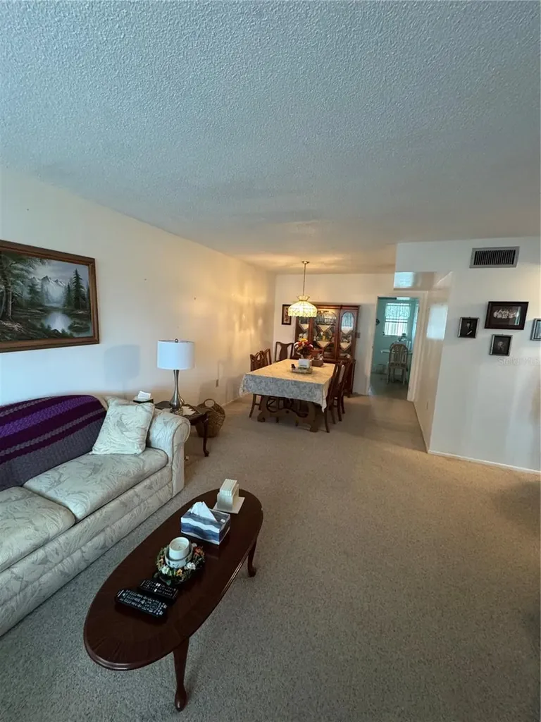 8101 11th Street N St Petersburg FL 33702