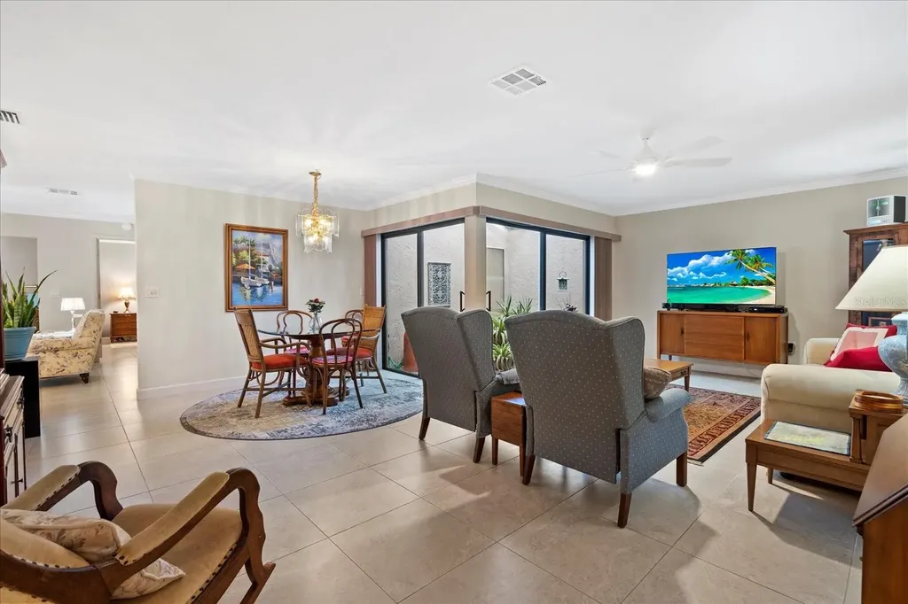 3953 Glen Oaks Manor Drive Sarasota FL 34232