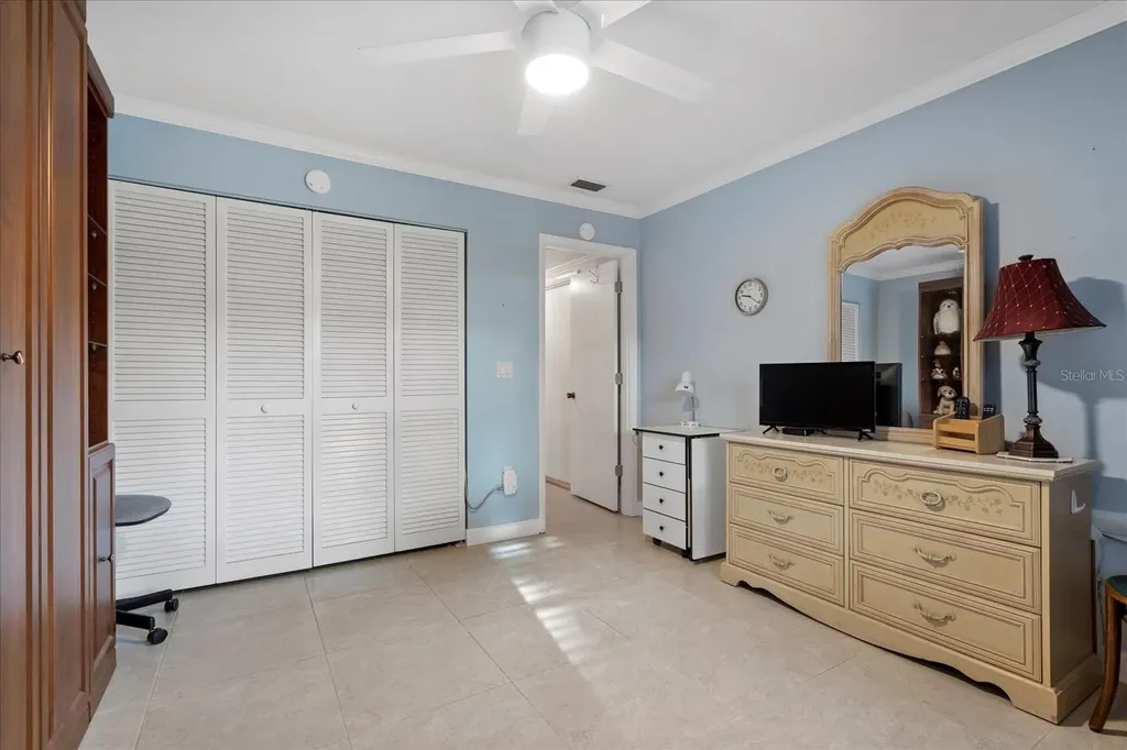 3953 Glen Oaks Manor Drive Sarasota FL 34232