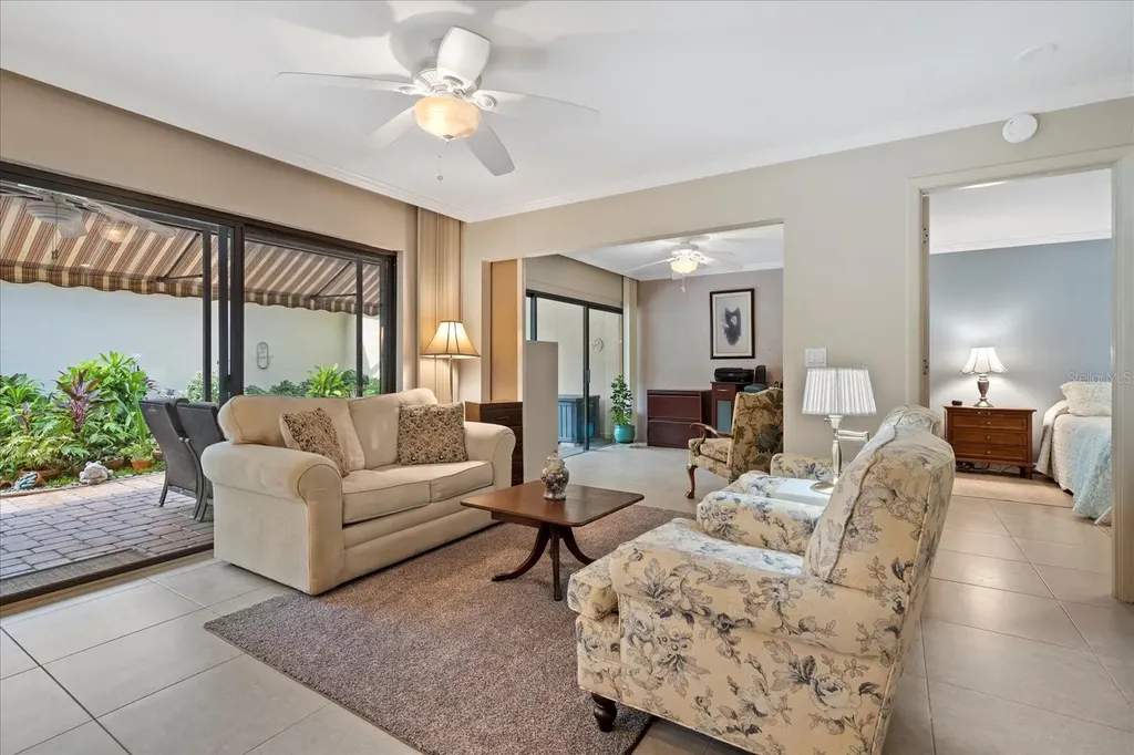 3953 Glen Oaks Manor Drive Sarasota FL 34232