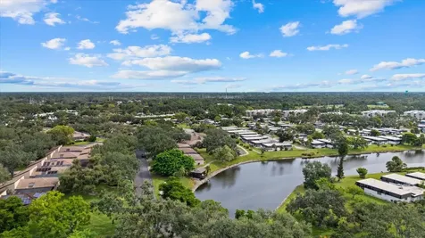 3953 Glen Oaks Manor Drive Sarasota FL 34232