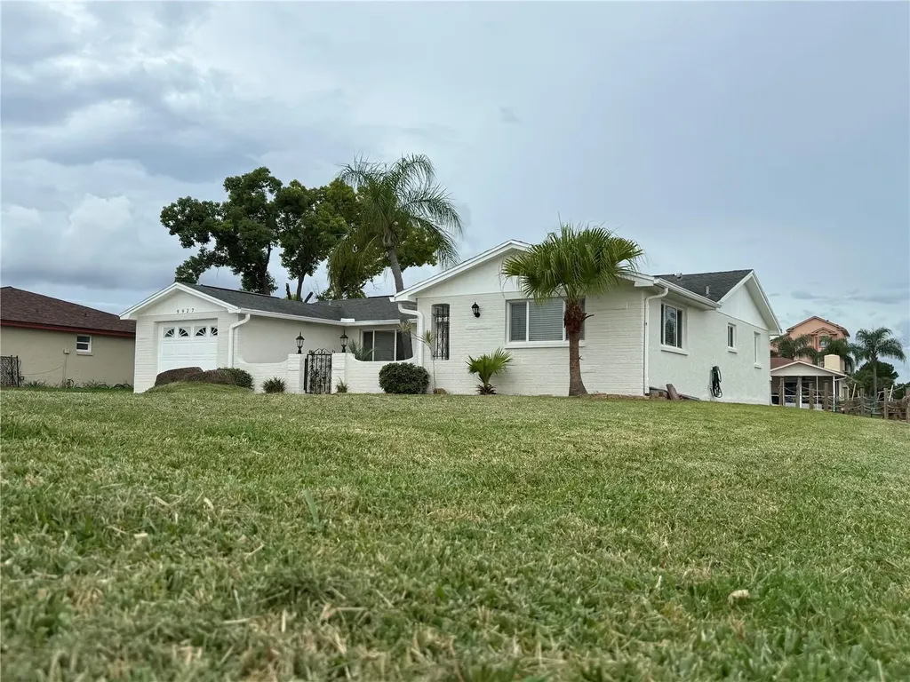 9927 Island Harbor Drive Port Richey FL 34668