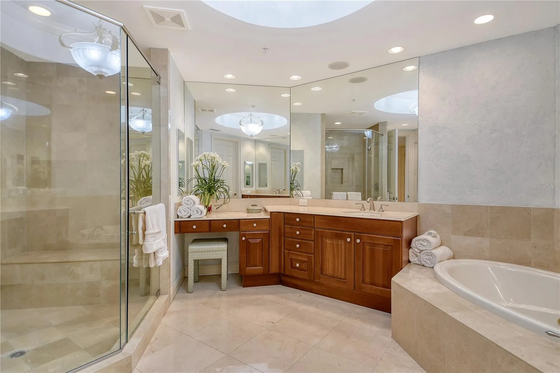 1300 Benjamin Franklin Drive Sarasota FL 34236