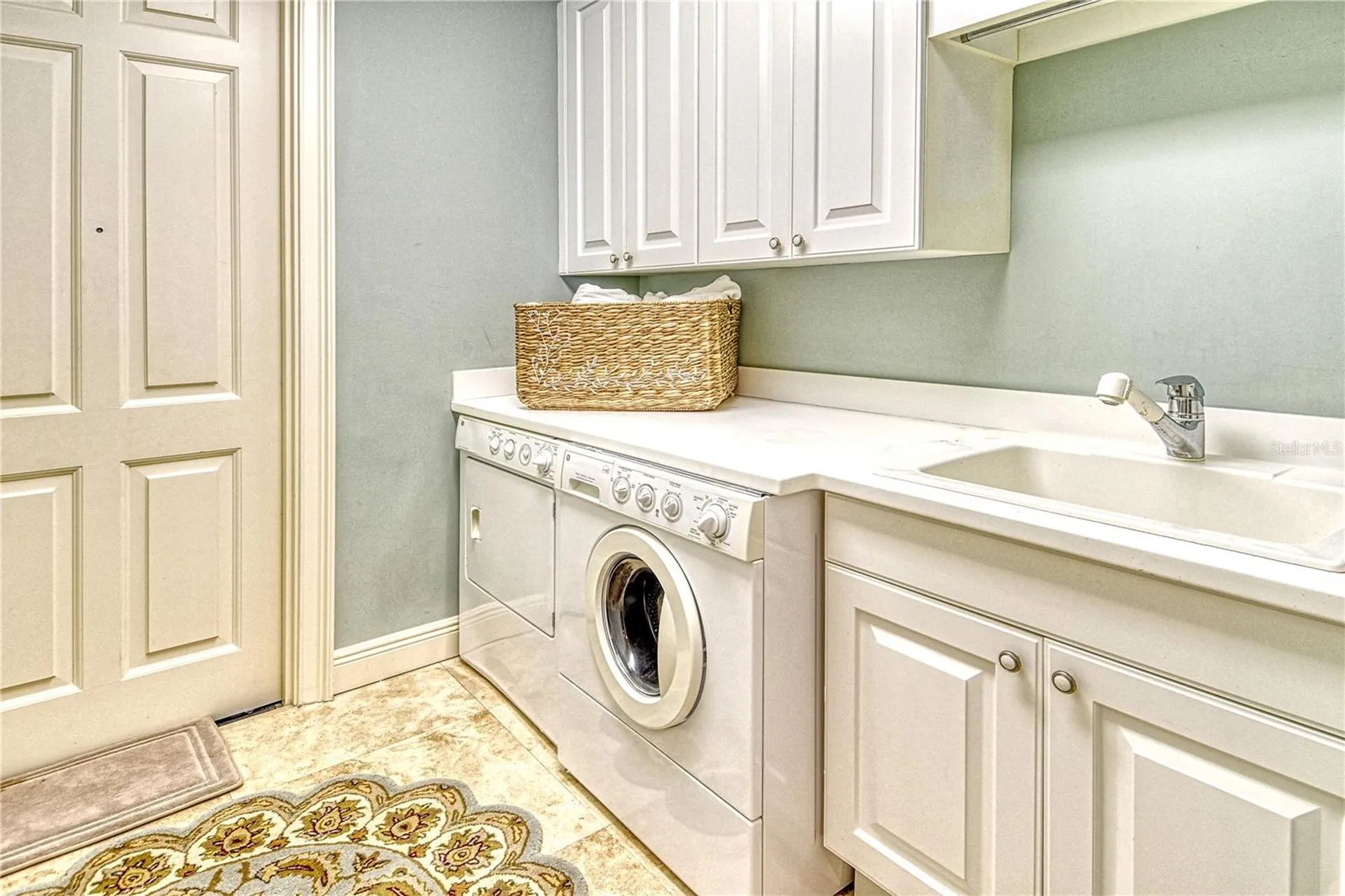 1300 Benjamin Franklin Drive Sarasota FL 34236