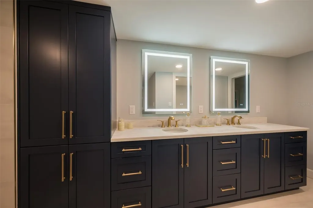 4708 Ocean Boulevard Sarasota FL 34242