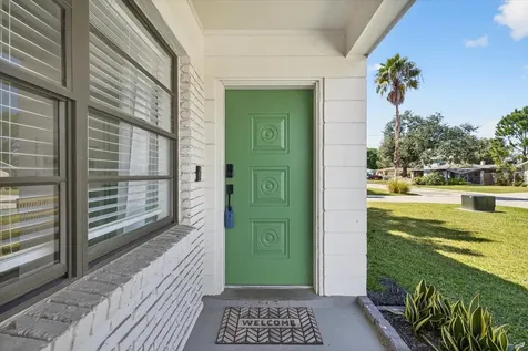 4410 W Bay Court Avenue Tampa FL 33611