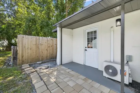 4410 W Bay Court Avenue Tampa FL 33611