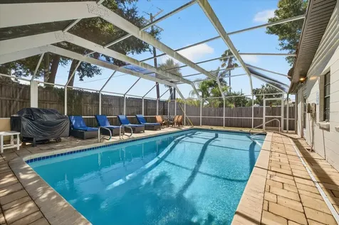 4410 W Bay Court Avenue Tampa FL 33611