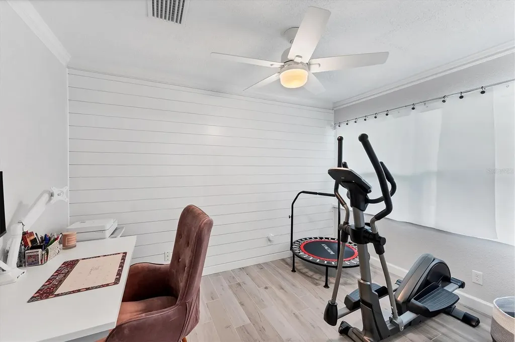 121 32nd Street W Bradenton FL 34205