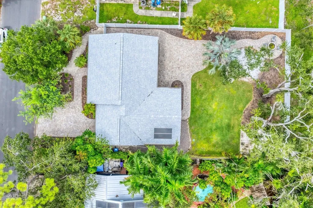 121 32nd Street W Bradenton FL 34205