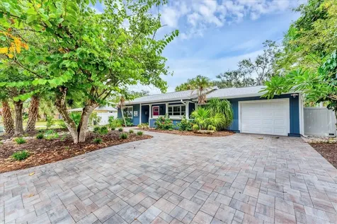121 32ND Street W Bradenton FL 34205