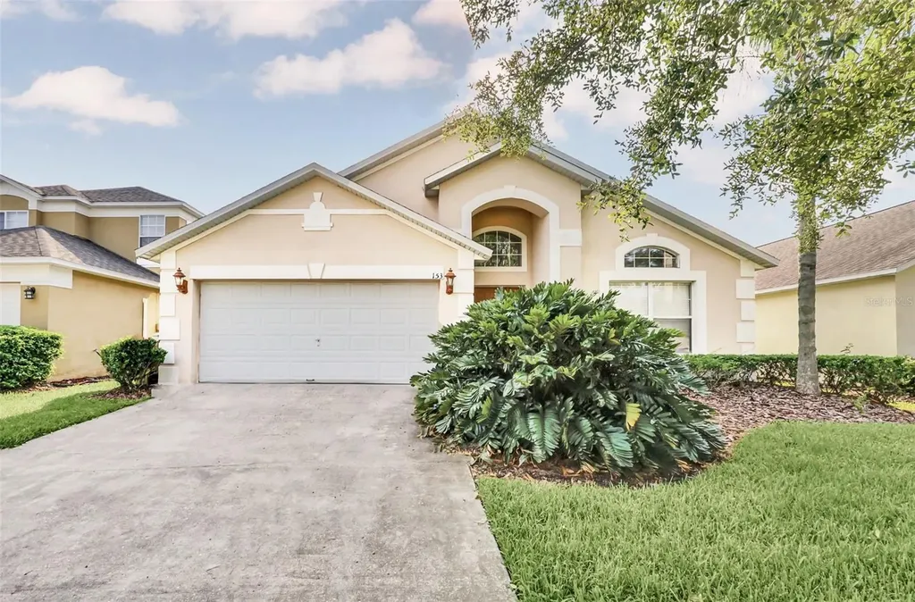 153 Barefoot Beach Way Kissimmee FL 34746