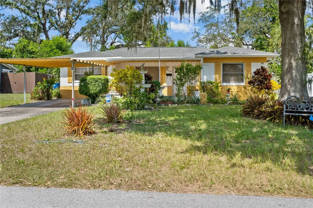 1309 Saint Andrews Drive Tampa FL 33612