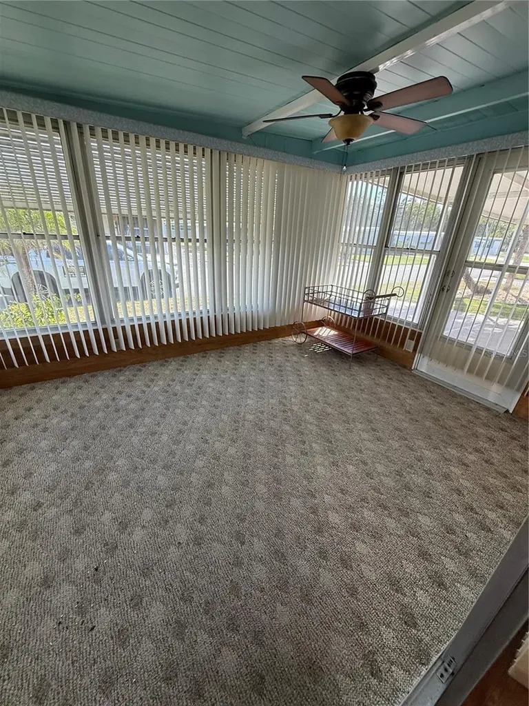 170 Paradise North Leesburg FL 34788