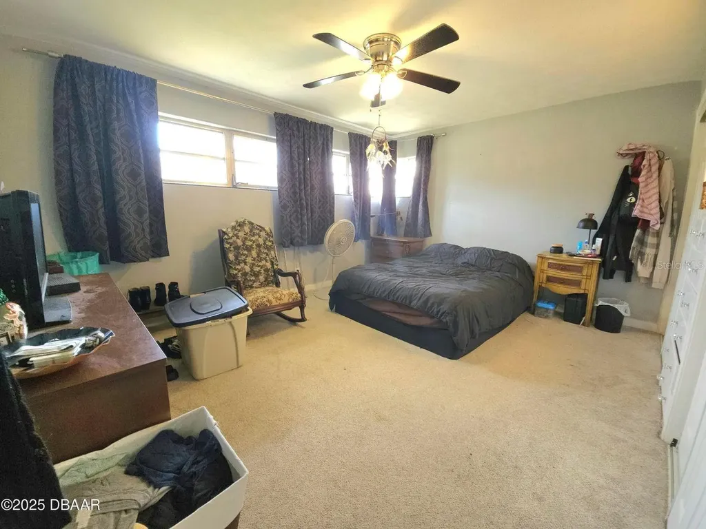 562 South Street Daytona Beach FL 32114