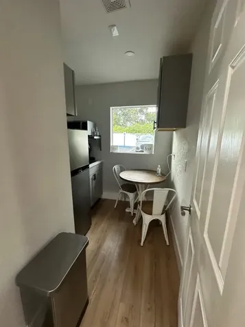 1314 S Semoran Boulevard Orlando FL 32807