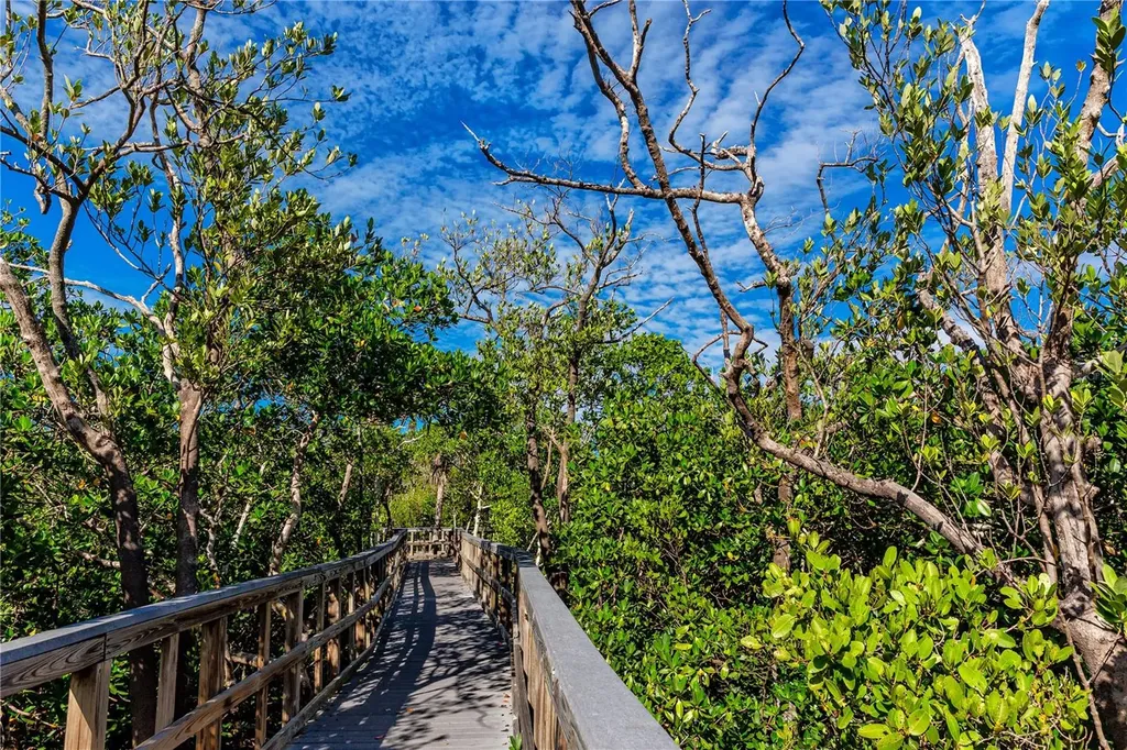 816 Hidden Harbour Drive Indian Rocks Beach FL 33785