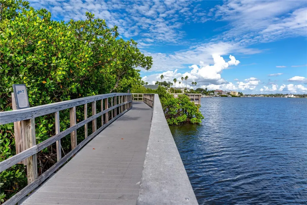 816 Hidden Harbour Drive Indian Rocks Beach FL 33785