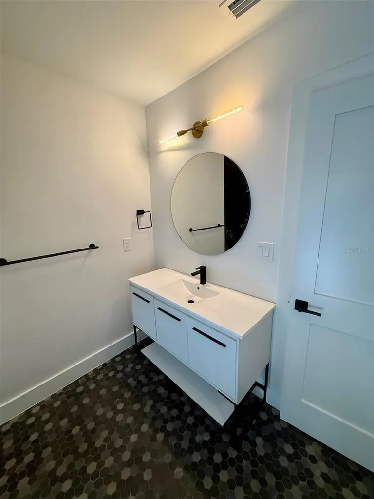 1359 Harbor Drive Sarasota FL 34239