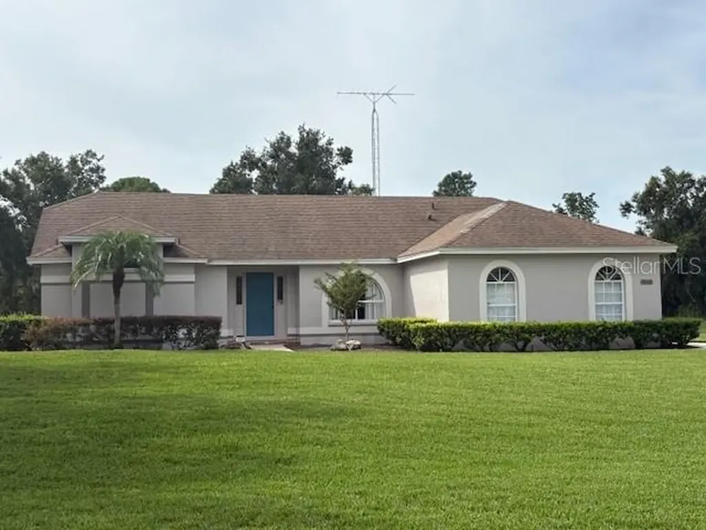 9560 Pinetree Drive Lake Wales FL 33898
