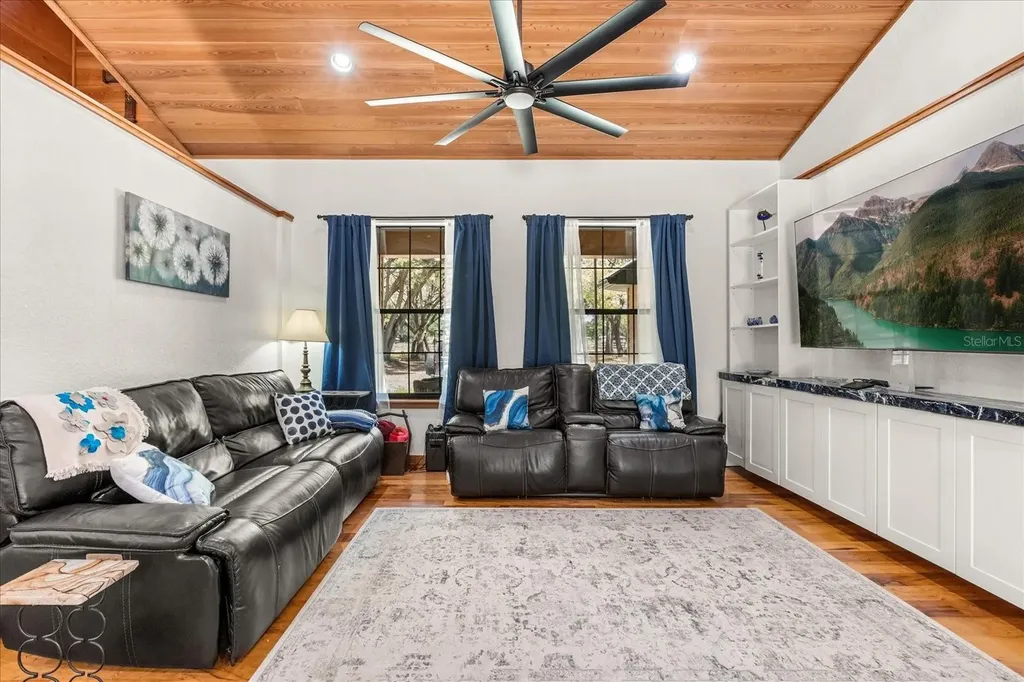 1084 SE 170th Street Summerfield FL 34491