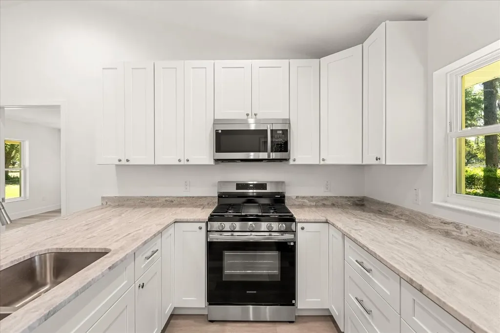 1084 SE 170th Street Summerfield FL 34491