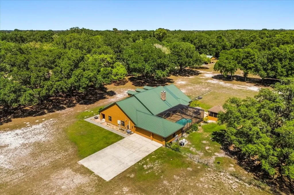 1084 SE 170th Street Summerfield FL 34491