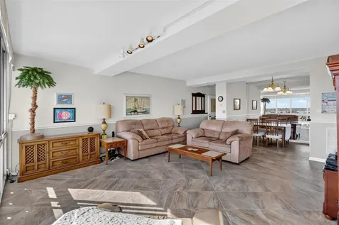 31 Island Way Clearwater Beach FL 33767