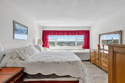 31 Island Way Clearwater Beach FL 33767