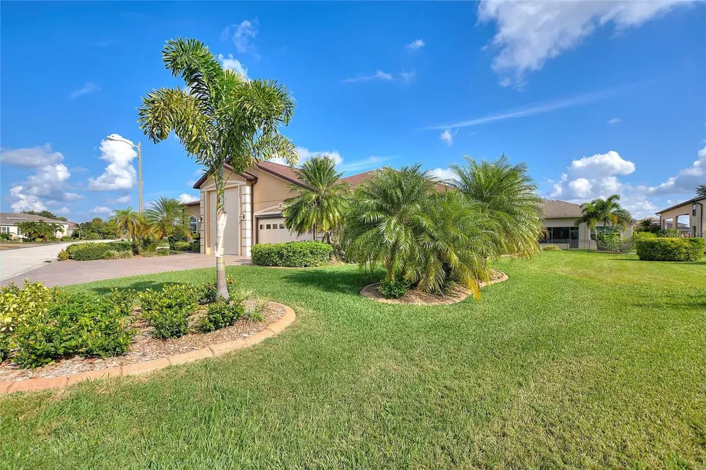 421 Travelers Drive Polk City FL 33868