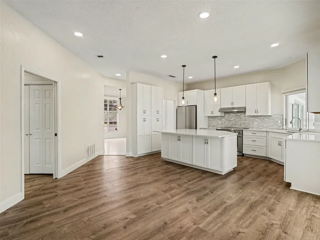7505 Weeping Willow Boulevard Sarasota FL 34241