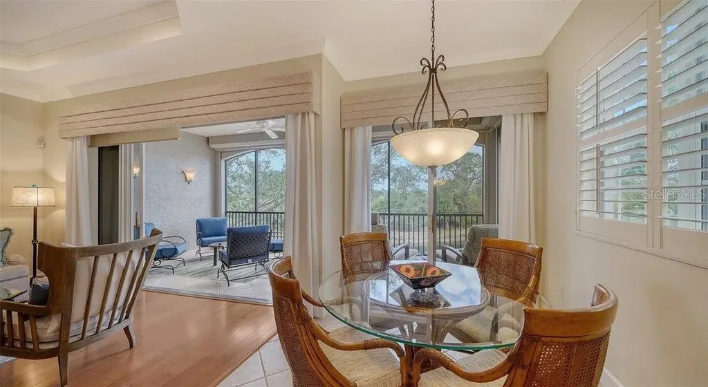 5208 Parisienne Place Sarasota FL 34238