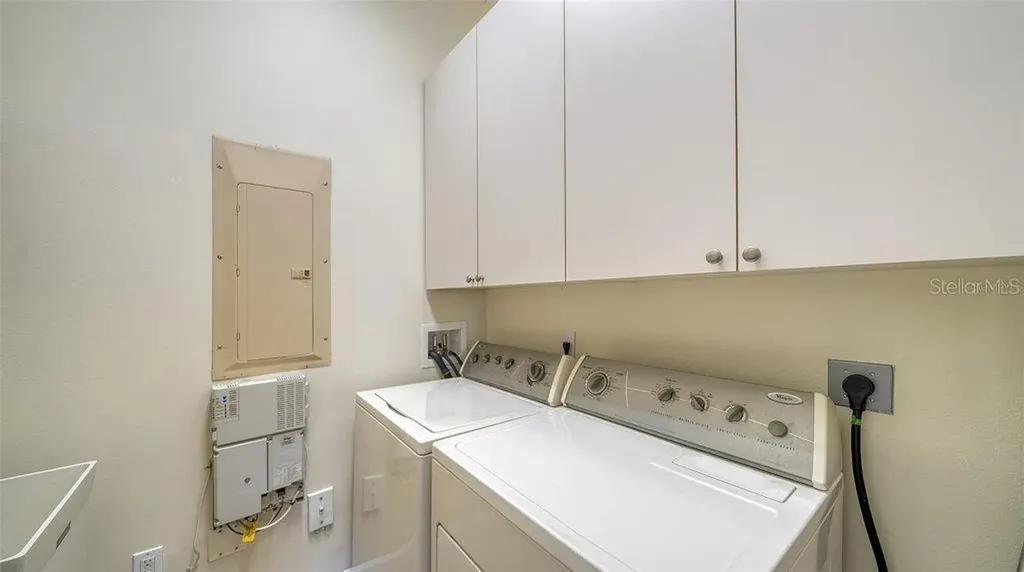 5208 Parisienne Place Sarasota FL 34238