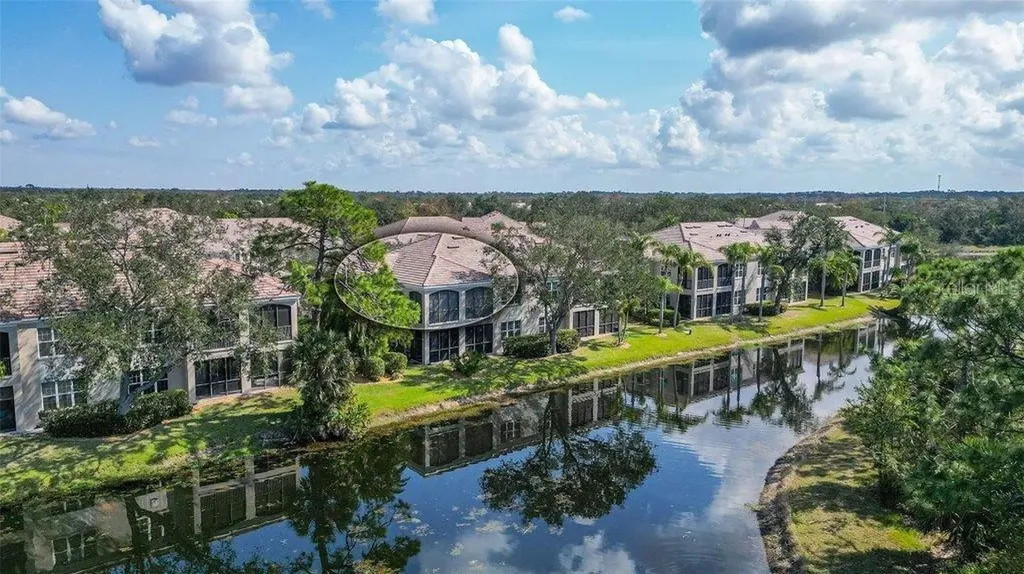 5208 Parisienne Place Sarasota FL 34238